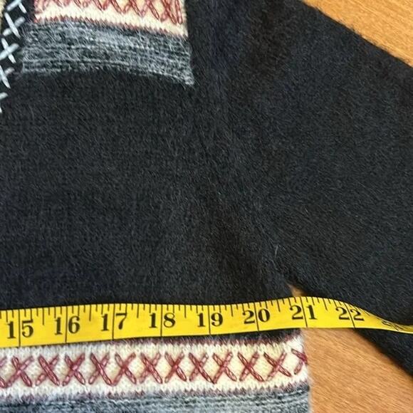 Boho Knee Length Sweater - Picture 4 of 6